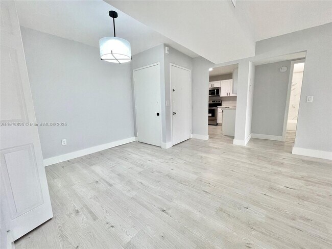 Building Photo - 7777 SW 86th St