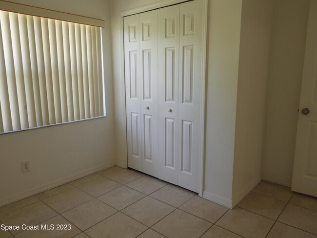 Building Photo - 1420 Denali St SE