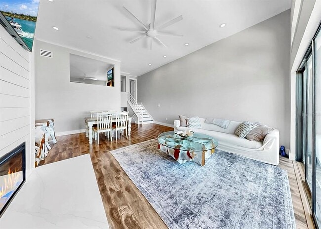 Building Photo - 6504 Surfside Blvd