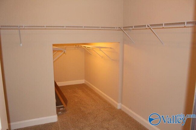 Building Photo - 441 E Mossyleaf Dr SW