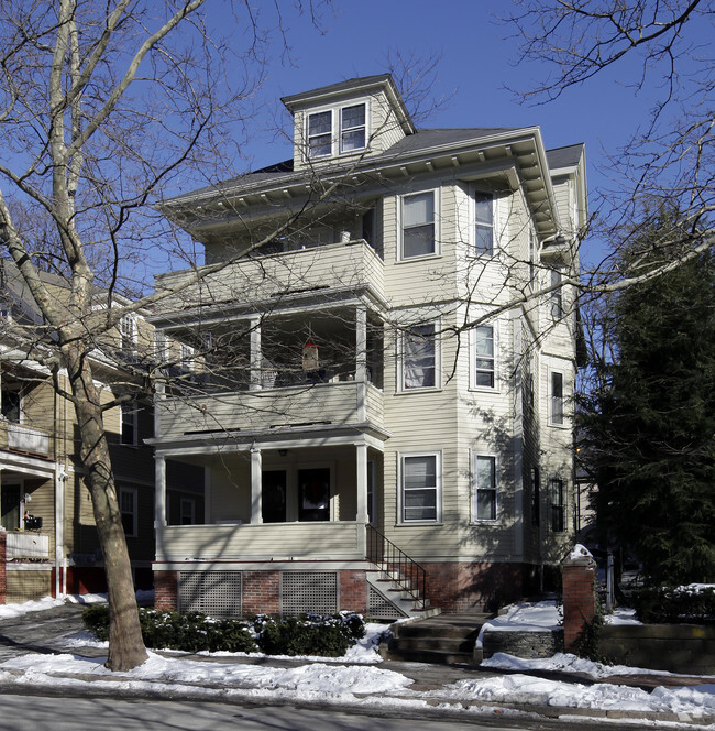 Primary Photo - 377 Benefit St