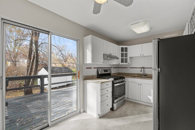 Building Photo - 963 Collier Pl