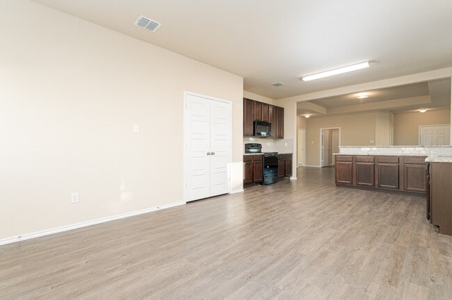 Building Photo - 2020 Cassiopeia Bend