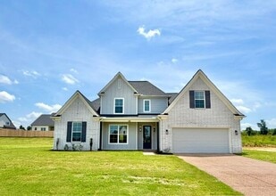 Building Photo - MOVE IN SPECIAL! Now Leasing a brand new 5-bedroom 3 bath home in Oakland