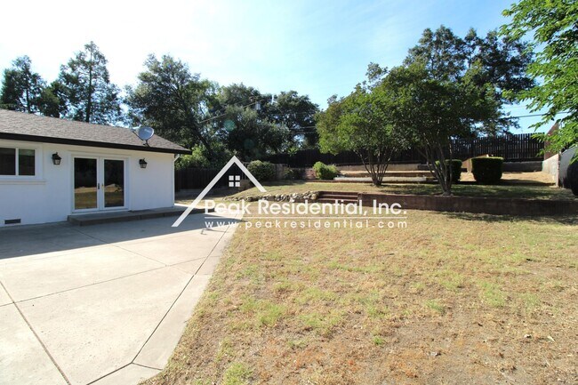Building Photo - Wonderful  Fair Oaks 3bd/2.5ba Home with R...