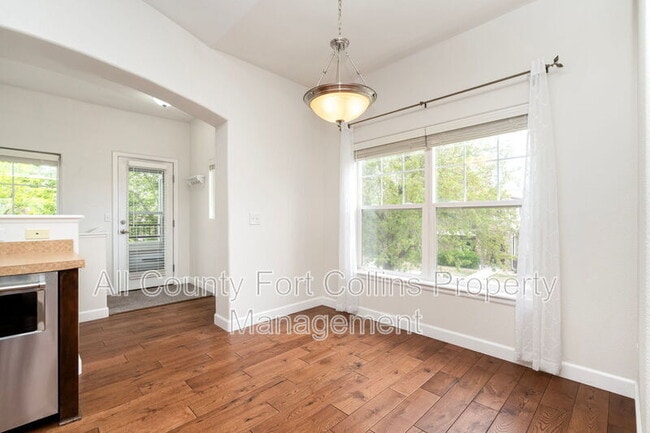 Building Photo - 5014 Brookfield Dr