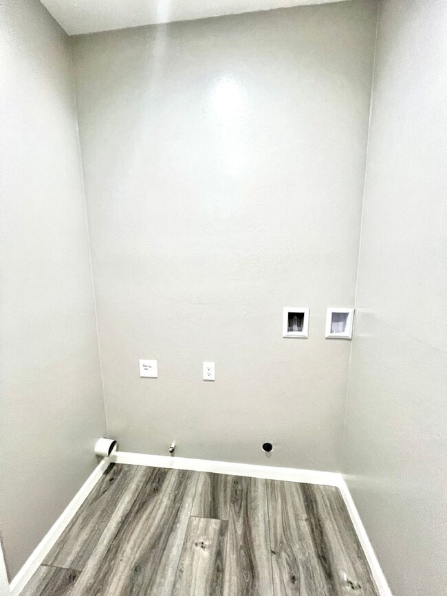 Building Photo - New Construction!