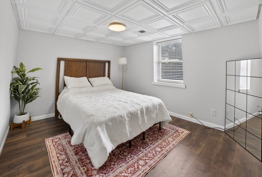 Building Photo - 2129 Quail Ridge Dr