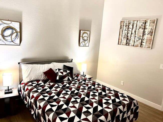 Building Photo - 11133 E Tumbleweed Ave