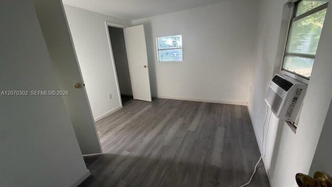 Building Photo - 11942 Anchorage Way
