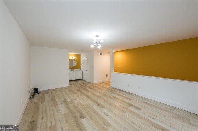Building Photo - 200 River Mill Cir