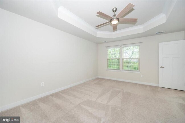 Building Photo - 7201 Bodkin Wy