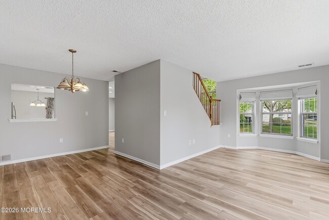 Building Photo - 5 Whistler Dr