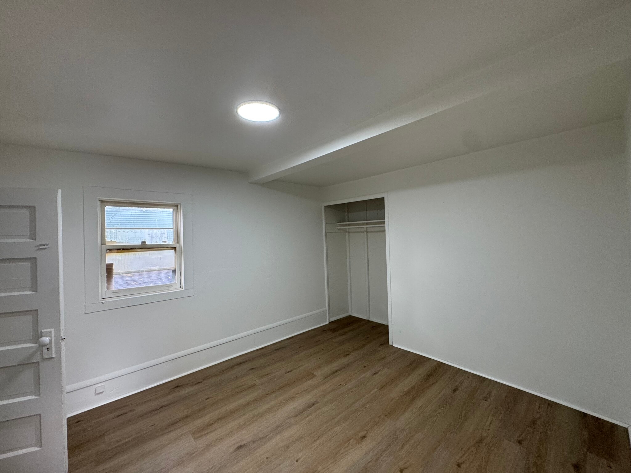 Building Photo - 303 Weston Ave