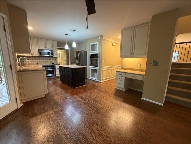 Building Photo - 10935 Pennbrooke Crossing