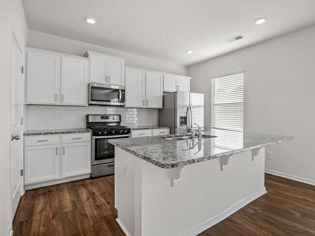 Building Photo - Spacious 3-Bedroom Home in Desirable Talle...