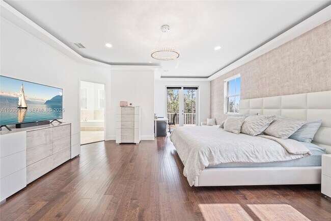 Building Photo - 6933 NW 104th Ct