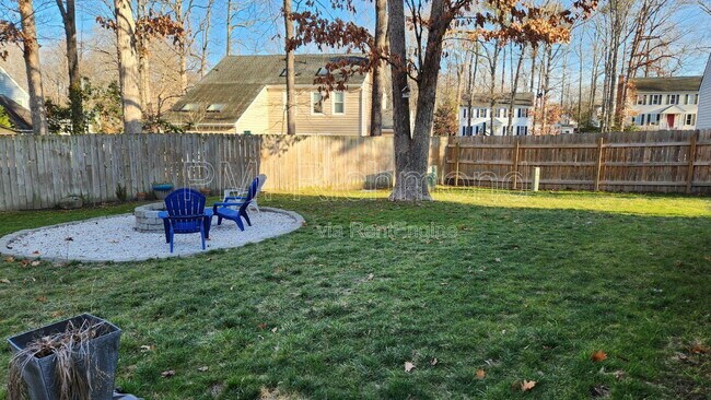 Building Photo - 2018 Cambridge Dr