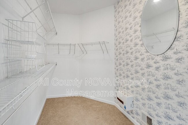 Building Photo - 2729 Celestial Dr