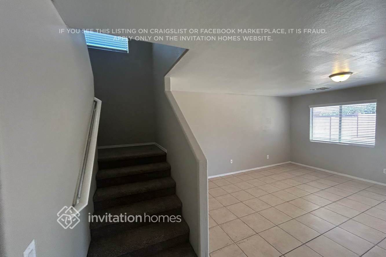 Building Photo - 3417 W Wayland Dr