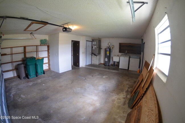 Building Photo - 300 Darrow Ave