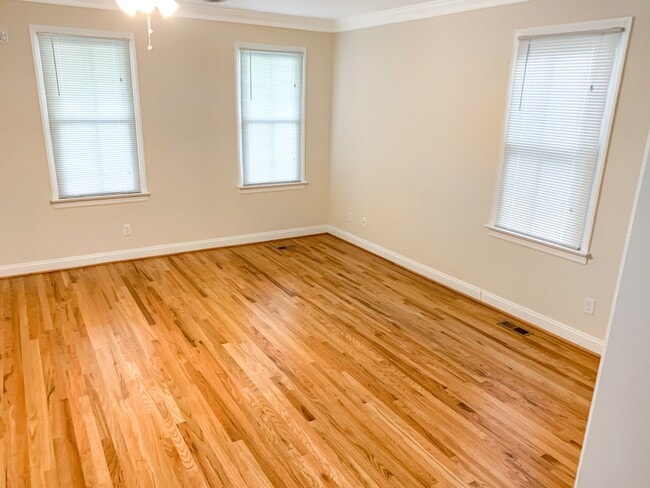 Building Photo - 3 Bed/2Bath Open Concept Home in Church Hi...