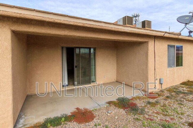 Building Photo - 2470 Constellation Dr