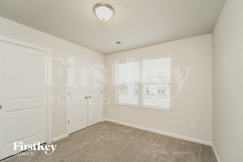 Building Photo - 9417 Village View Ct NW