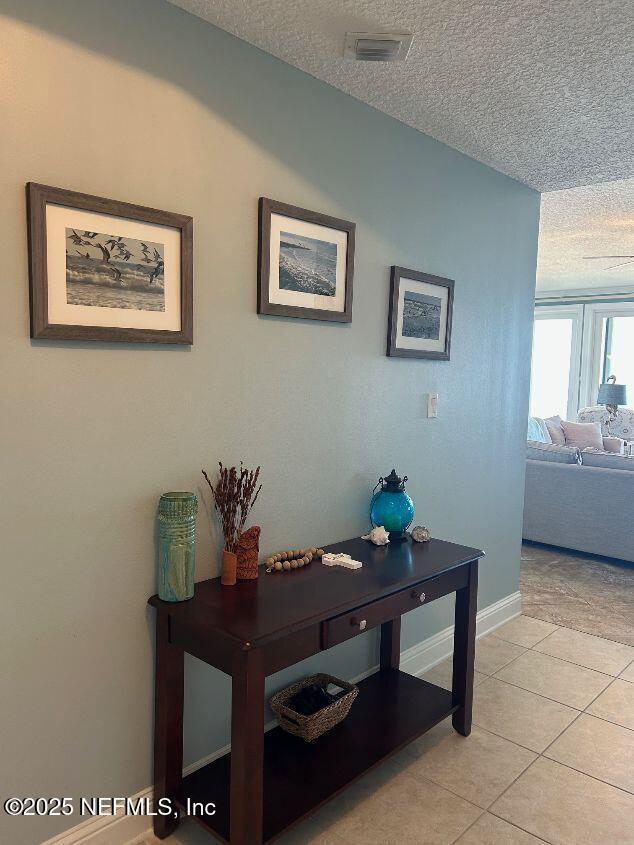 Building Photo - 110 S Serenata Dr