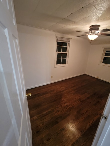 Building Photo - 23 Lance Dr