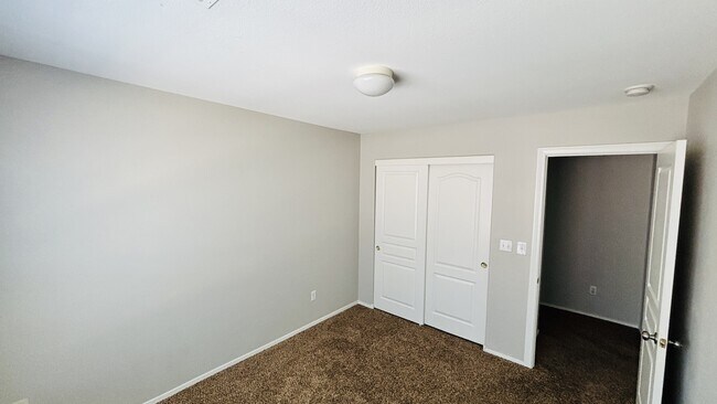 Building Photo - 9171 Vintage Wine Ave