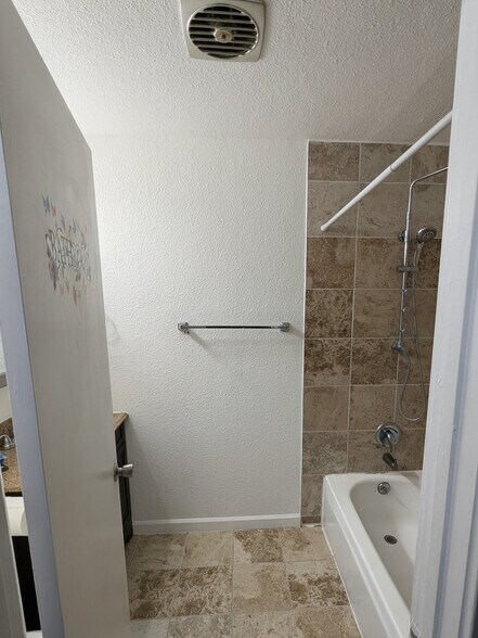 Building Photo - 4905 Raley Blvd