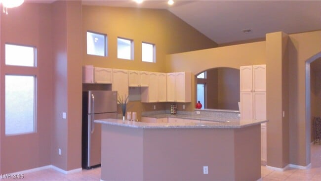 Building Photo - 9746 Glittering Star Ave
