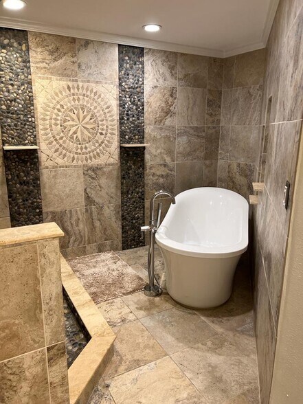 Building Photo - 5517 Interbay Blvd