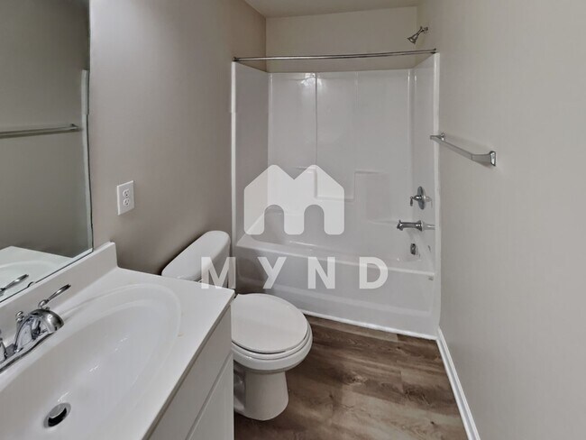 Building Photo - 5519 Newton Creek Dr