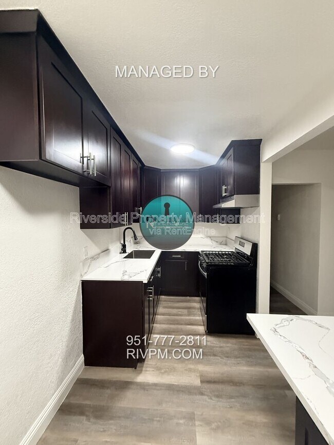 Building Photo - 24146 Atwood Ave