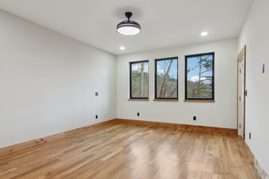 Building Photo - 81 Camsyn Dr