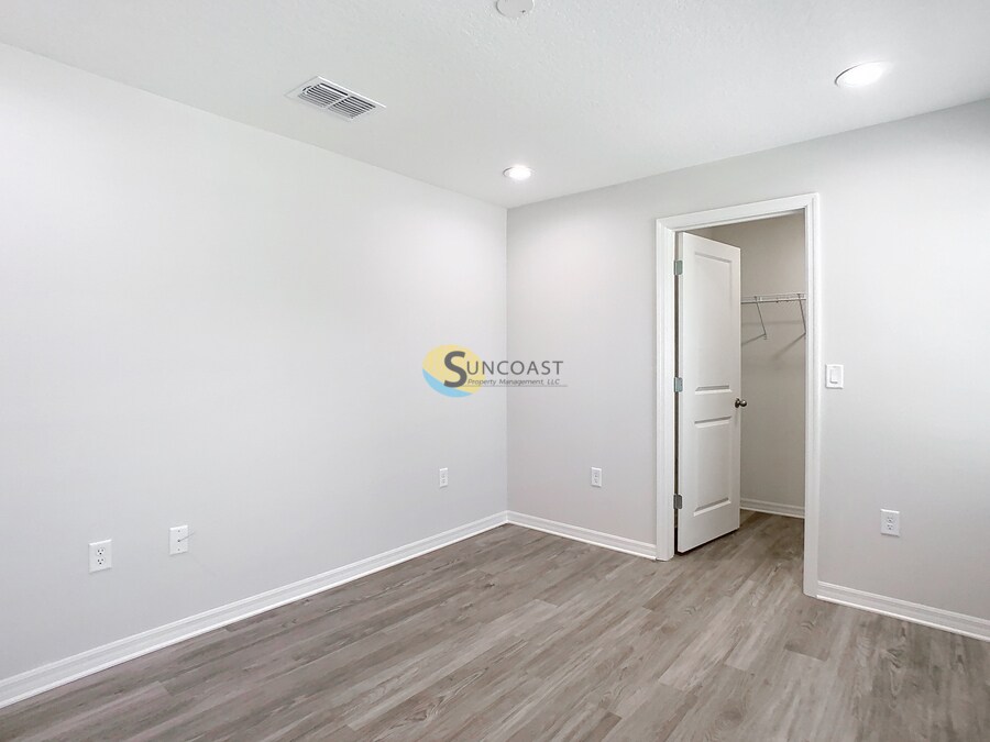 Building Photo - 3821 SW 43rd Ct