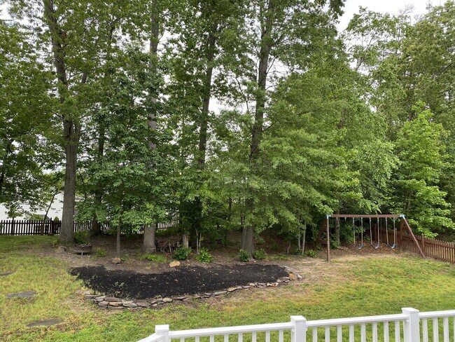 Building Photo - 121 Riggs Rd