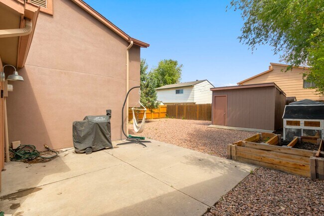 Building Photo - 3117 Moonbeam Cir S