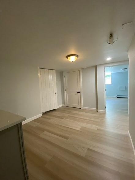 Building Photo - 30 Beechmont St