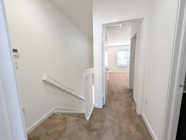 Building Photo - Gorgeous 2BR/2.5BA Townhouse in Gated Community – Lauderhill