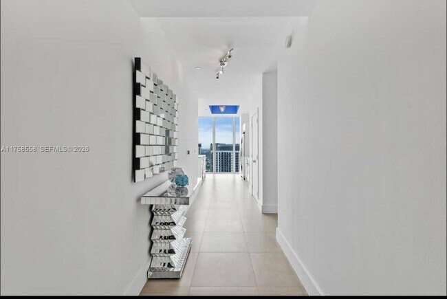 Building Photo - 888 Biscayne Blvd