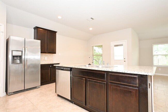 Building Photo - 29354 Dunns Creek Ct