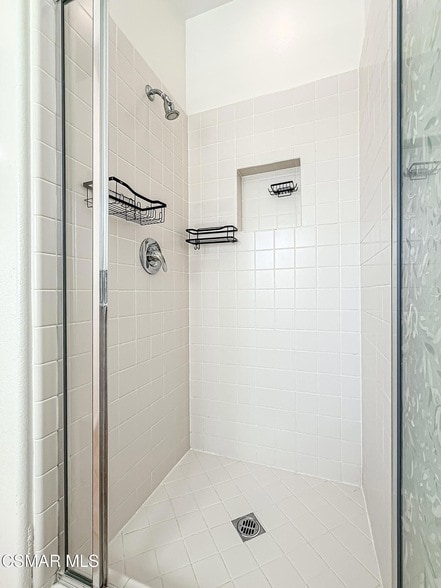 Building Photo - 2930 Esperanza Way