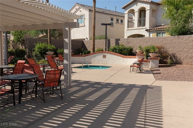 Building Photo - 61 Jasmine Point St