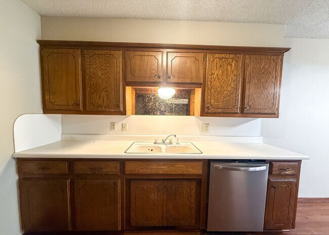 Building Photo - 101 Sahoma Terrace
