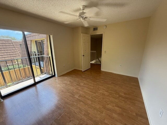 Building Photo - 5381 Elm Ct