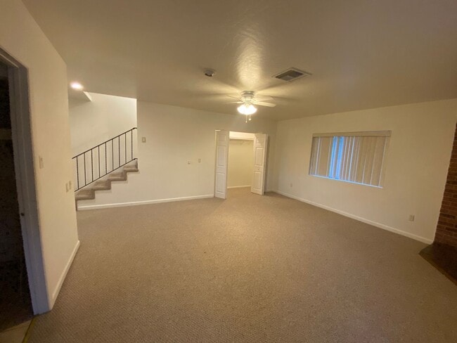 Building Photo - Spacious West Sedona home on a private 1.1...