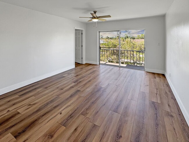 Building Photo - 8300 Bardmoor Blvd